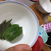 来这里问问亲们你们那风俗七七八八规矩多吗？我感觉好烦昨天我还有老公和家婆吵了一架，宝宝一出生她就...