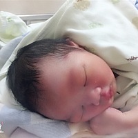 宝宝黄疸高需要住院几天，现在好想宝宝！觉得现在医院产检应该需要宝宝在肚子里就要预防宝宝黄疸，生出...