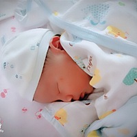 7.28.中午11:05分我的留级狗狗终于和我们见面了，妈妈的感觉真的很强，整个孕期身边很多人都说是女宝宝...