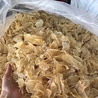 怀孕多吃点鱼胶炖汤  有助于宝宝发育  增加免疫力