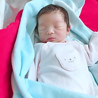 8月2日剖腹产得一小王子，乖巧可爱，能吃能睡。