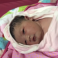 终于卸货了  小公举一枚 8.4斤  如愿了。祝孕妈们好孕。都生个自己喜欢的宝宝。加油