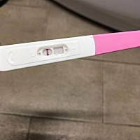 宝妈们 可以帮我看下这是有还是没有呀