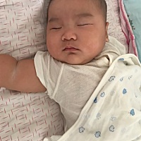不想上班，但没办法，要调整心态回归工作了。佩服我的闺蜜，把宝宝放姐姐家带，自己就全身心投入工作了