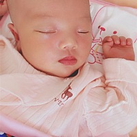 我是刨腹产第12天洗的头，应该没事吧，等出了月子要洗澡