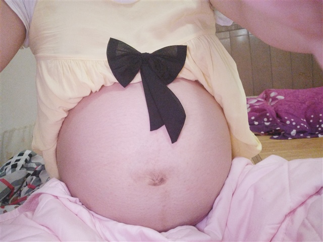 好想知道是女孩👧男孩👦，有宝妈和我一天的吗