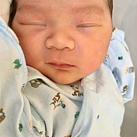 谁要接腹内健康男宝宝来啦！7斤，一切健康，白白胖胖。本人150个子小，孩子头大，选择提前一周剖腹产，...