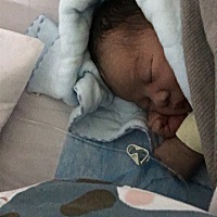 宝宝出生了，6斤8两，今天是剖腹产第三天，按肚子的酸爽简直了。。。。。