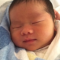 报喜了。7月25号产下一子7斤1两预产期过了三天才出来