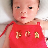 儿子出生12天喽