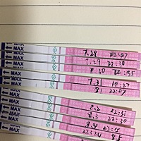 求解，第一次用排卵试纸还不是很会用。本以为快排卵了，最近分泌物增多，我这是错过排卵期了吗