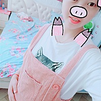 八个月了  肚子好大  好累额