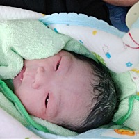 39加6。宝宝8月3号早上8点10出生。顺产7斤6两男宝。😇️😇️😇️😇️👣️ 刚出生 第二天 ...