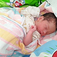 7月25号早上7.55分5斤七俩六男孩.疼了三天三夜进产房八个小时才生出来。我都佩服我自己。😌