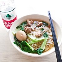 一天的伙食！早上老鸭汤面条+中午老鹅汤煲+晚上老鸡sa汤 😄