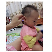 宝宝每天精神特别好，睡觉特别少该怎么办？