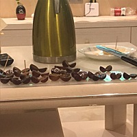 减肥第34天 115-90 今日体重48.5KG 今晚吃了特别多水果 肚子撑的难受 已经好多天没去体育馆了 真的懒癌