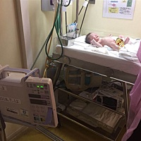 生宝宝啦，五斤六两的男孩～八月七日（周二）检查说羊水过少让我收拾收拾八号周三准备住院催产，结...