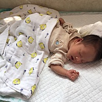 有了孩子以后就没睡过一个好觉，太累了