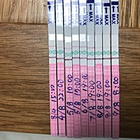 上次是7月20号来的月经，4号开始测排卵，7号晚上测的之后颜色是最深的一次，然后8号晚上测的时候几乎都...