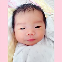 8月4日顺产女宝6斤4两。今天月子第七天，体重104斤，恢复的很好，恶露非常少。