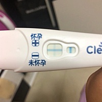 这应该是有了吧，前两天测的没有这个印，这不是水印吧！大卫意念灰，排卵试纸没有强阳性