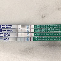 有怀孕的可能吗？月经推迟四天了，每天测一次