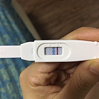 请问这是有了吗？？？？我大姨妈还有一个星期才来，不放心，然后测了下，我也不清楚到底怀没怀