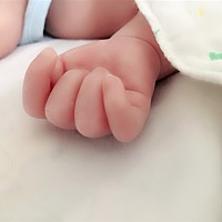 今天去医院做听力筛查。右耳通过了。悬着半个月的心终于落地了。  以前的时候总是对他寄予很大的希望。...