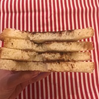 第38天么 115-90） 今日体重47.6 又瘦了一点啊 巧克力三明治也太好吃了 最近的日常就是不停的安利吃的吃...