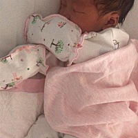 8月11预产期，14号凌晨三点四十开始有宫缩的感觉，5点55卸货，男宝，6斤整。