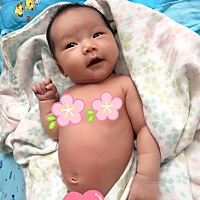 宝宝今天八斤了，好可爱，加油长啊，争取满月的时候可以胖两斤，麻麻爱你哦！ 宝宝20多天了……