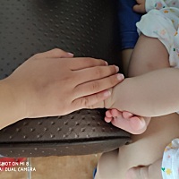 天生黑的我和我老公，为了像老姐一样，生个比自己白10倍皮肤超好的宝贝！（看我可爱的侄女）现在已经天...