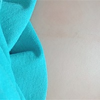 孕32周 宝宝白天晚上都动的好厉害 总是顶我的肚子 感觉好累啊有同款宝妈吗