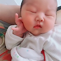 为什么自从怀孕到现在孩子出生，我老公现在抱一下我我都极度反感