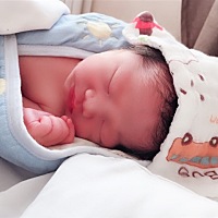 38周，8月19号23点46出生，男宝，无撕裂无侧切