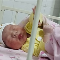 孕39＋4晚上十点15分喜获小王子一枚。虽然闺女的梦破灭了，但是，儿子也一样。挺乖的，不哭不闹。各位宝...