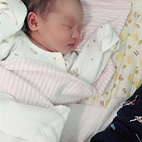 7月初10凌晨12点40🐣诞生小公主一枚。顺产7斤。出了产房觉得像要重生。41周加一天的你什么都有力...