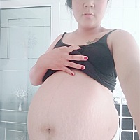 38周加6,大家猜猜是男是女，纯属在家无聊😊