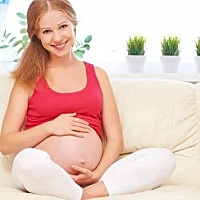 【孕期每天营养需求】 每天食物构成：谷薯类250-450g，鱼禽蛋肉类150-200g,蔬菜类300-500g,奶制品及豆类...