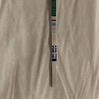 还有三天来大姨妈这几天测的都是双杠，会不会是假性怀孕呢？