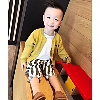 给我家大宝新入的秋装，帅的不要不要的