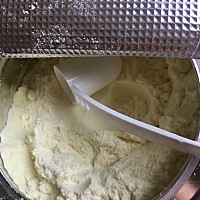 求助朋友们，贝拉米有机奶粉如何分辨真假？