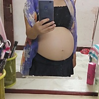 7个半月的肚子，每天自己一个人守店照顾大宝，家里店里两头奔跑，能吃能喝，百口不忌，长势有这样很满足...