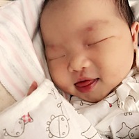 产后问题真多啊 每次半夜喂奶 无论困成啥样 只要一吃立马机灵。乳头都皲裂了还得强行吃。宝宝这几天黄疸...