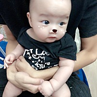 有没有宝宝生下来单眼皮后来变双的！我家刚生下来有一道双眼皮印子，半梦半醒时候也是双，现在4个月了...