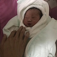 39周➕1抛妇产男宝宝6.6斤。早上四点疼了一天打了无痛分娩针不太管用，才开二只。晚上就抛了，总想着抛...