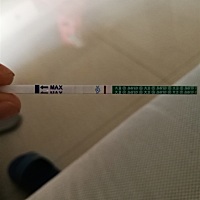 朦朦胧胧的看到灰印   大家帮我看看是吗？是不是我心里作用啊！