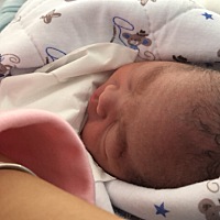 做妈妈不容易。鬼门关走一遭   5.6斤男宝一枚。宝妈们接好运