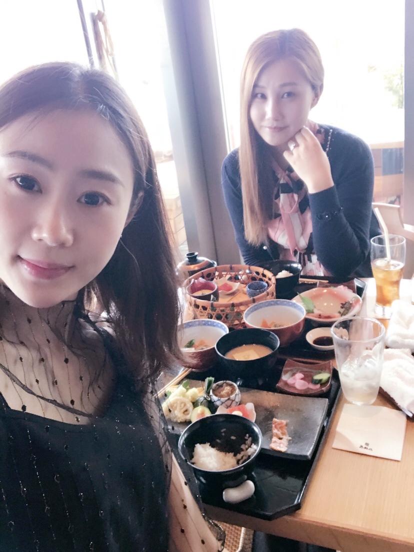 在日本东京银座上的下午茶